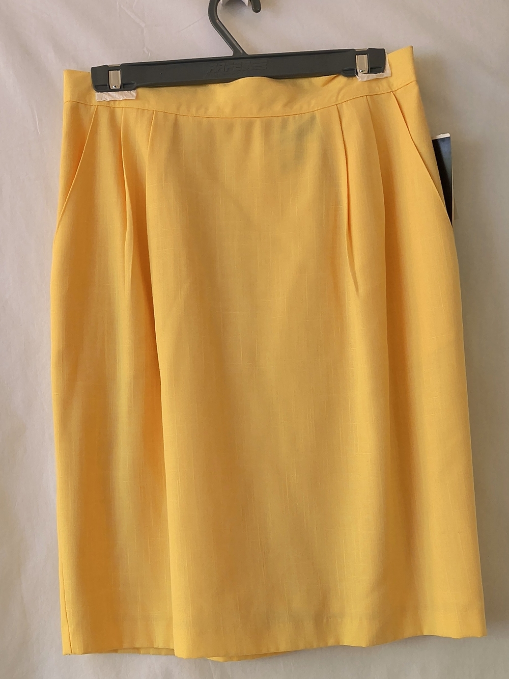 Sag Harbor Yellow Pleated Midi Skirt